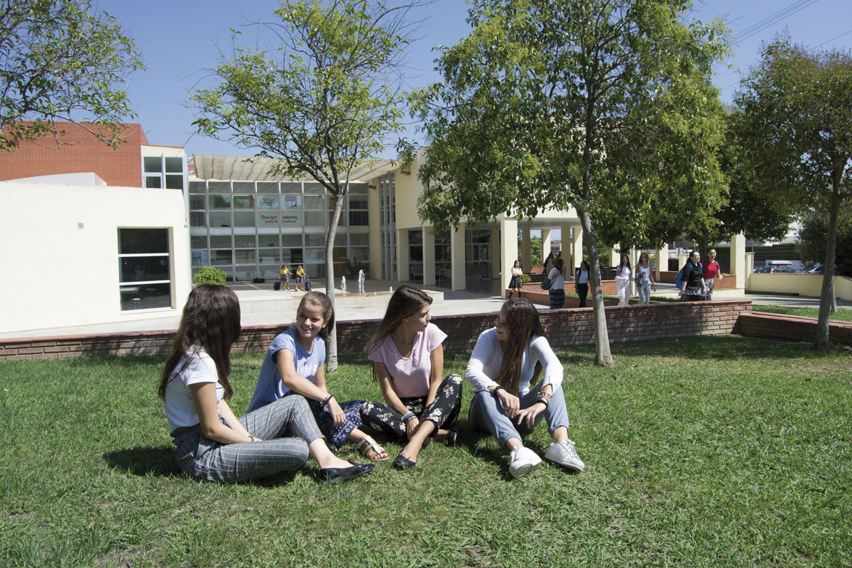 CHICAS-BACHILLERATO-EL-PLANTIO